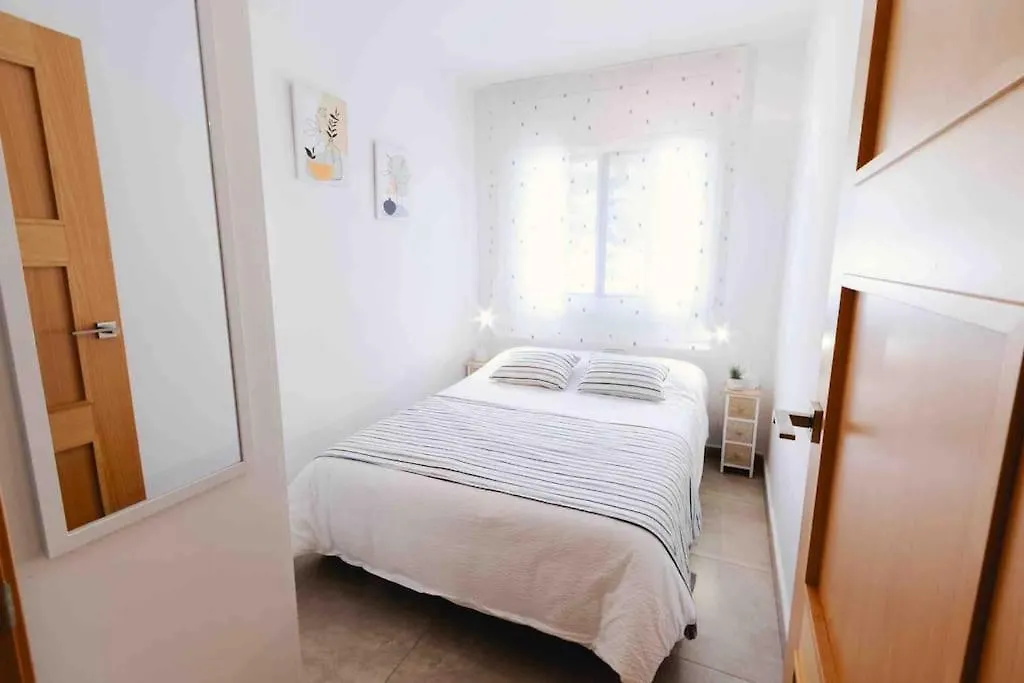 A Little Gem Close To The Beach Cunit Apartment