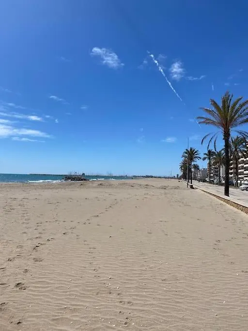 A Little Gem Close To The Beach Cunit 0*,