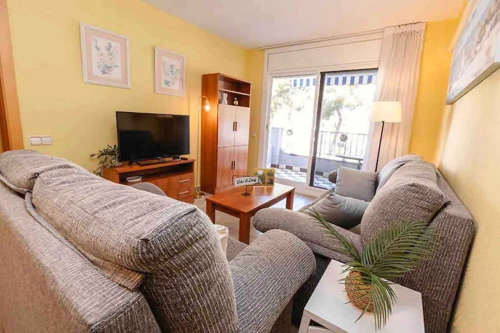 A Little Gem Close To The Beach Cunit Apartment